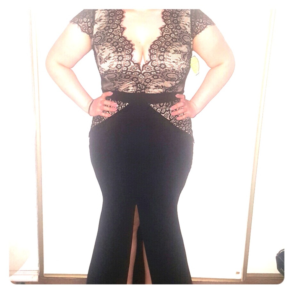 Windsor Lace Formal Dress